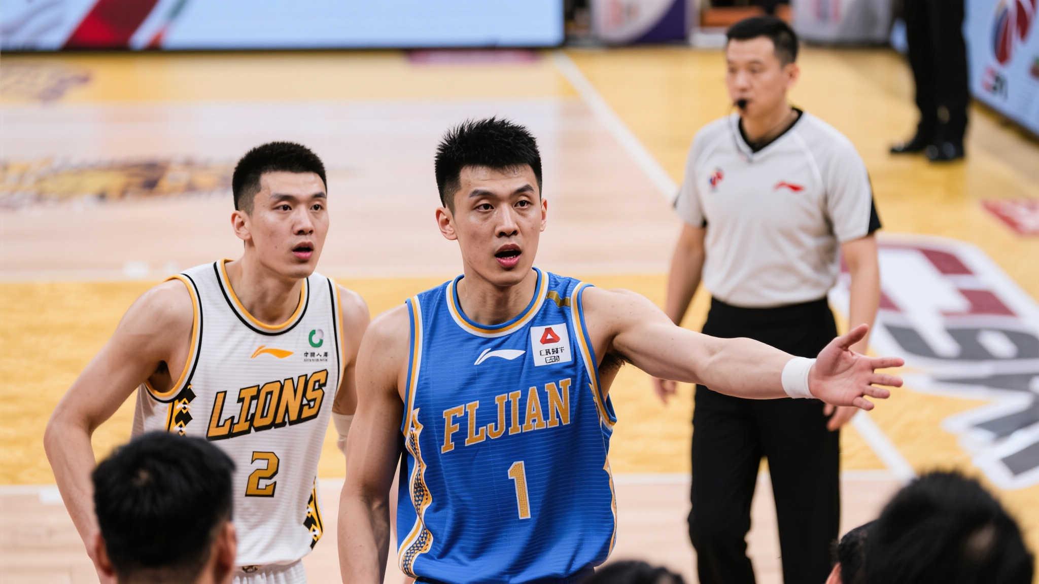 孙铭徽免于禁赛内幕曝光!CBA处罚尺度引猜测:为保布朗归化谨慎行事? 孙铭徽免于禁赛内幕曝光!CBA处罚尺度引猜测:为保布朗归化谨慎行事?